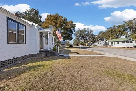 396 NW Hillsboro Street Lake City FL 32055
