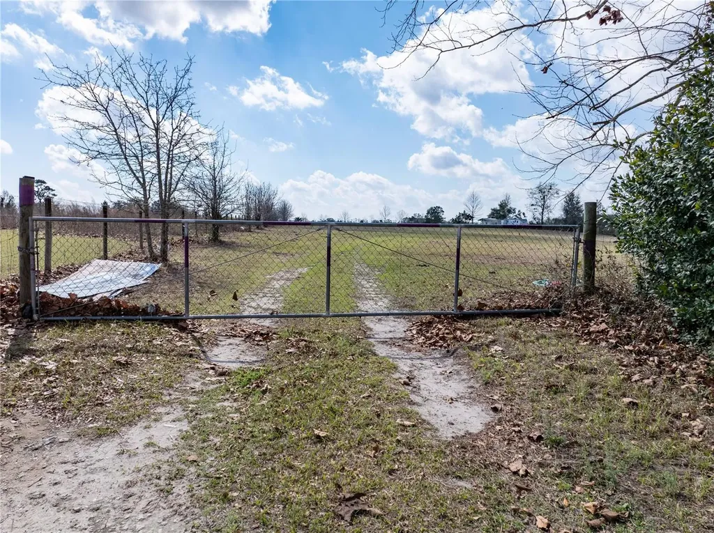3378 W State Road 238 Lake Butler FL 32054