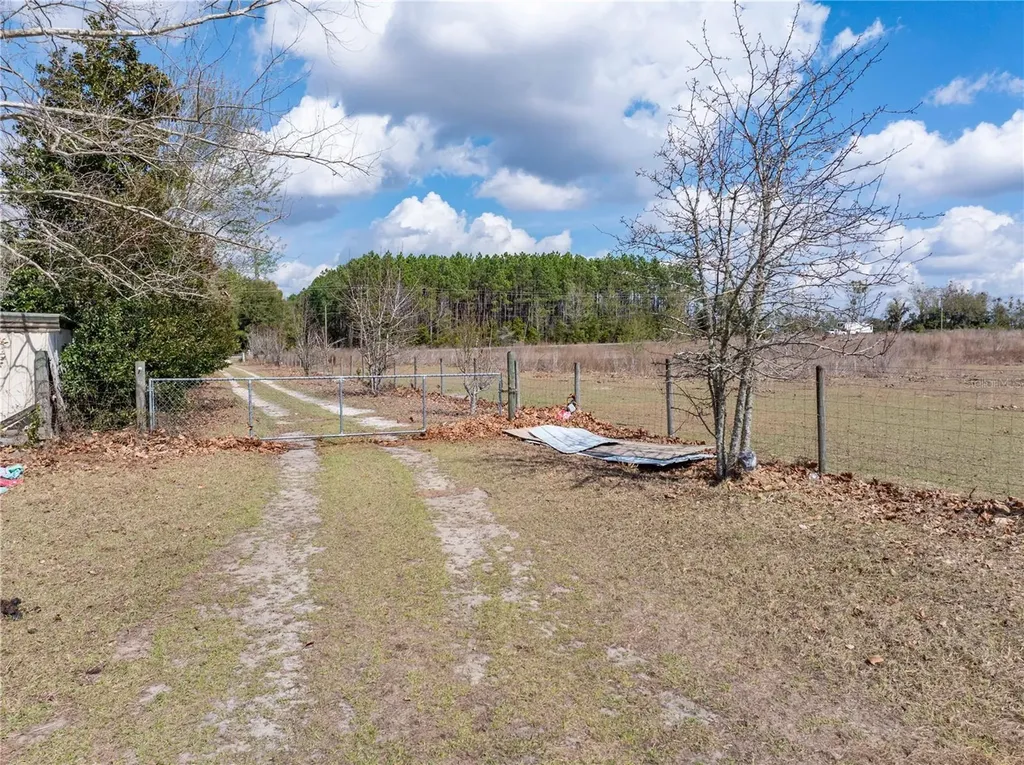 3378 W State Road 238 Lake Butler FL 32054
