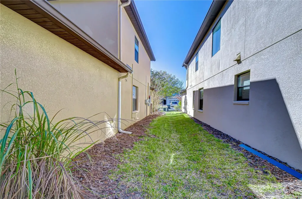7809 Tuscany Woods Drive Tampa FL 33647