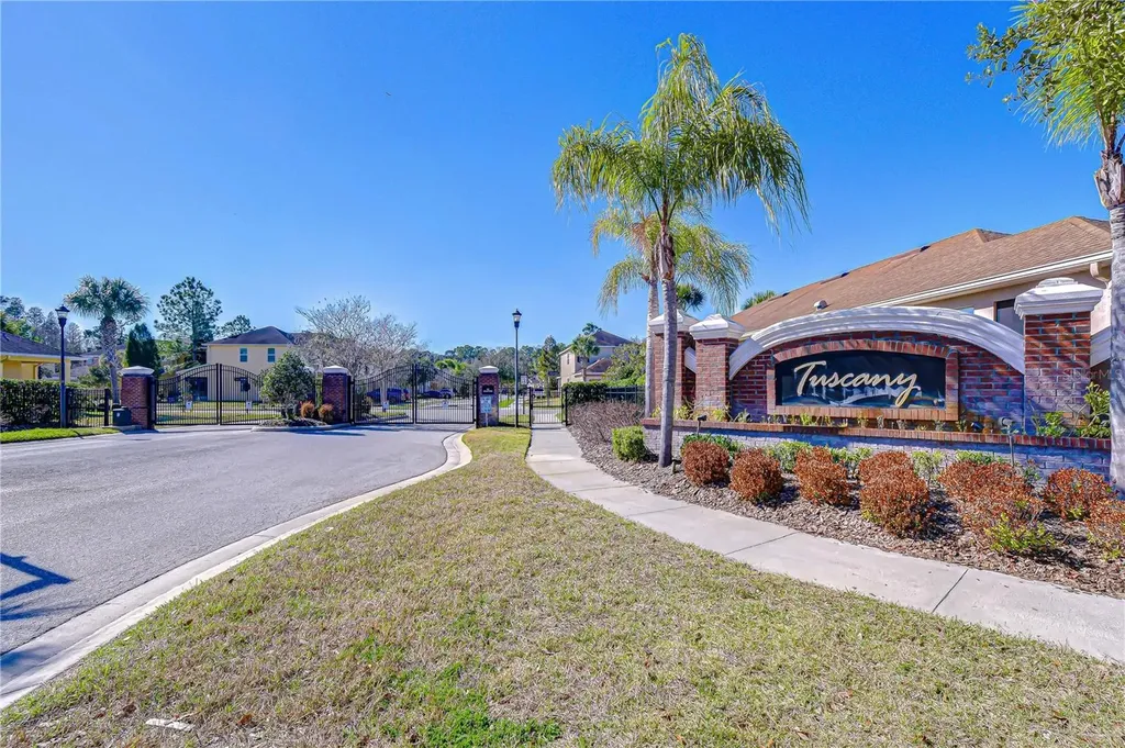 7809 Tuscany Woods Drive Tampa FL 33647