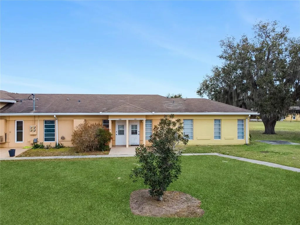 1703 Club Circle Lakeshore FL 33854