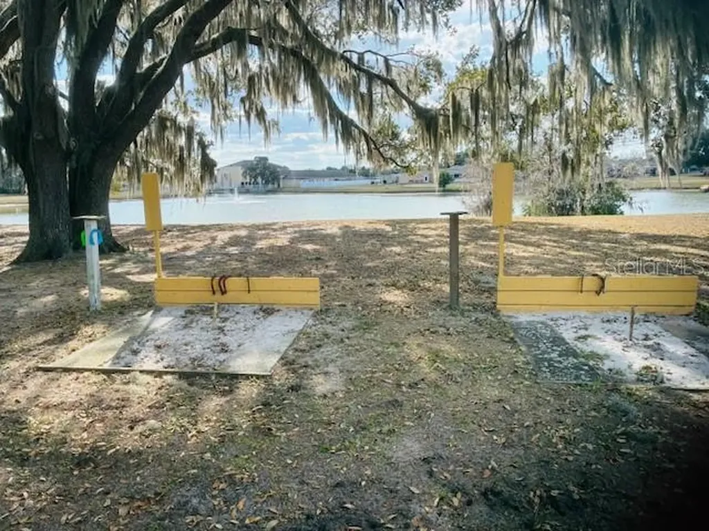 1703 Club Circle Lakeshore FL 33854