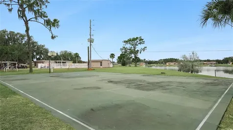1703 Club Circle Lakeshore FL 33854
