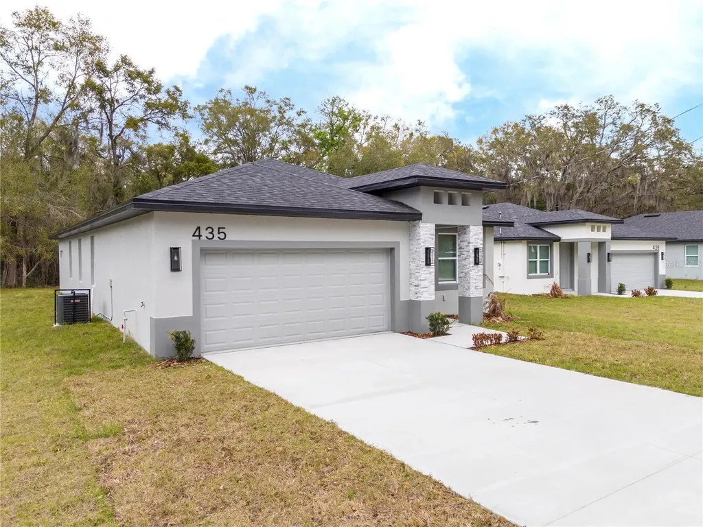 435 E 13th Street Apopka FL 32703