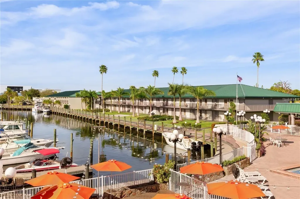 7150 N Tamiami Trail Sarasota FL 34243