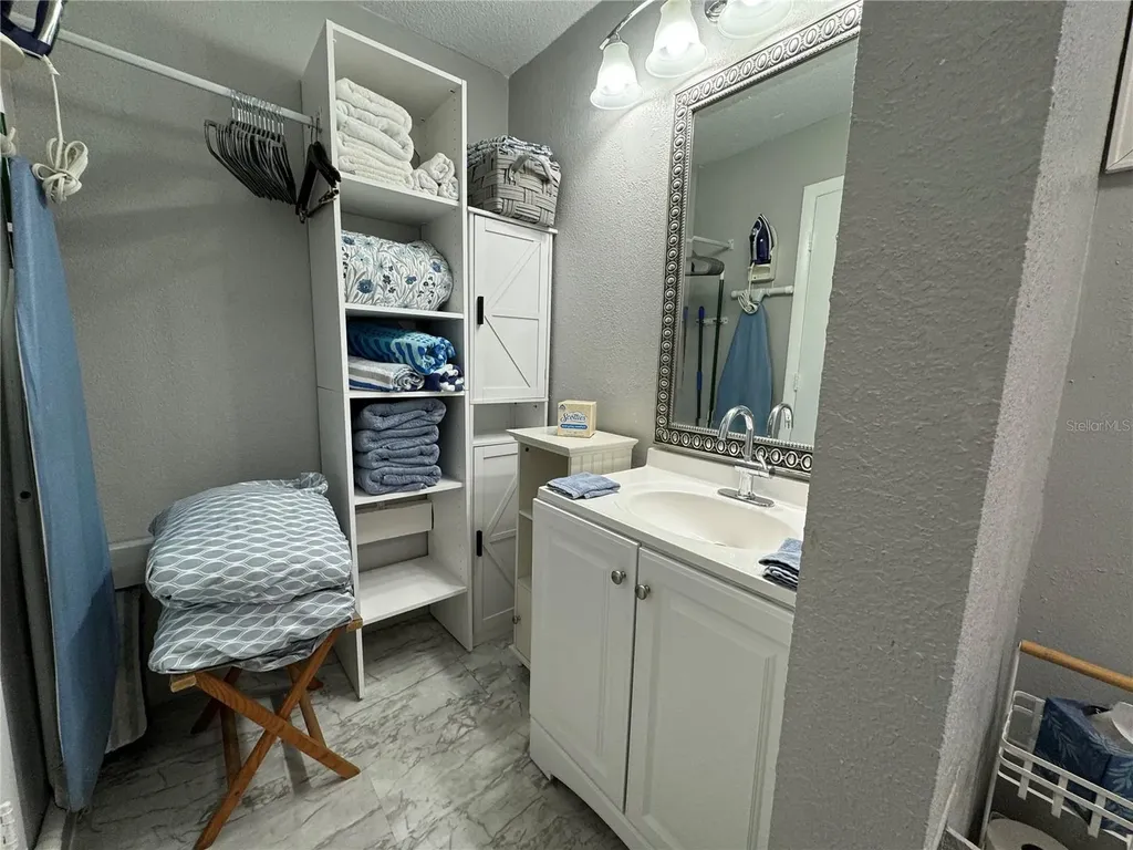 7150 N Tamiami Trail Sarasota FL 34243