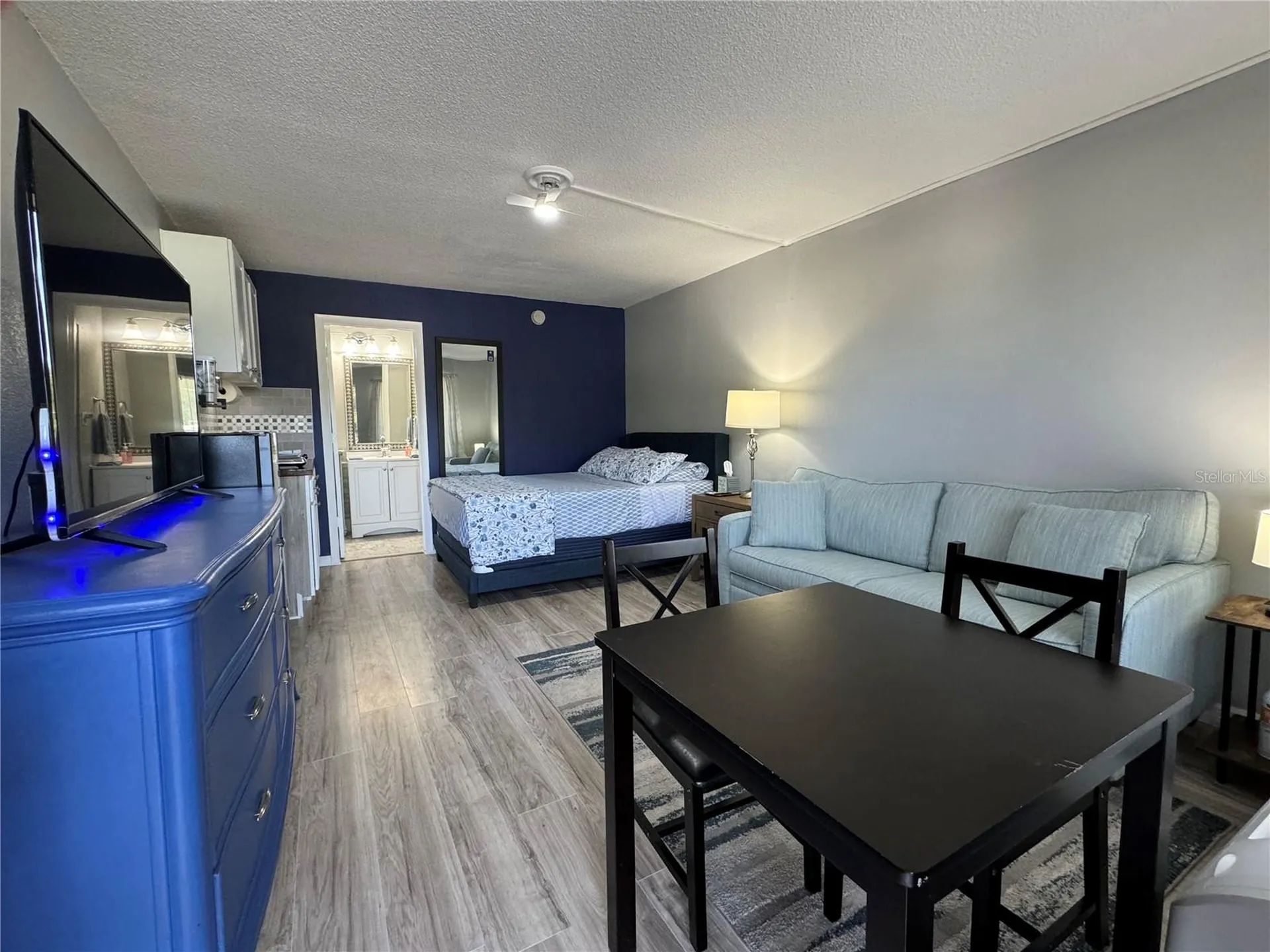 7150 N Tamiami Trail Sarasota FL 34243