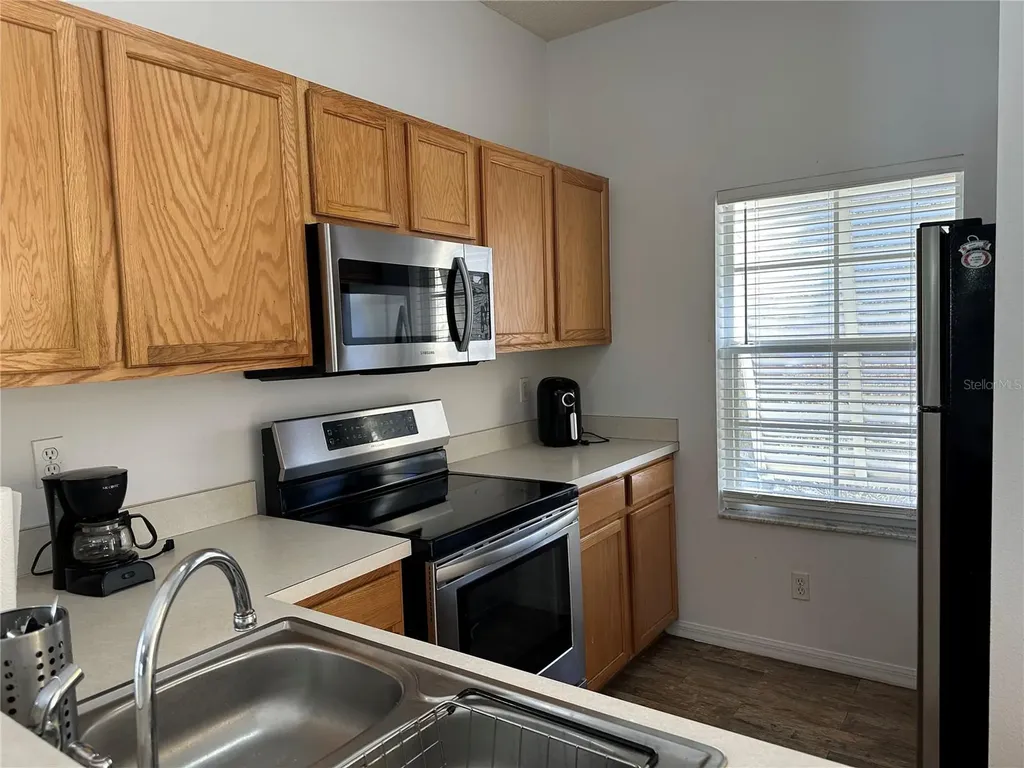8411 Crystal Cove Loop Kissimmee FL 34747