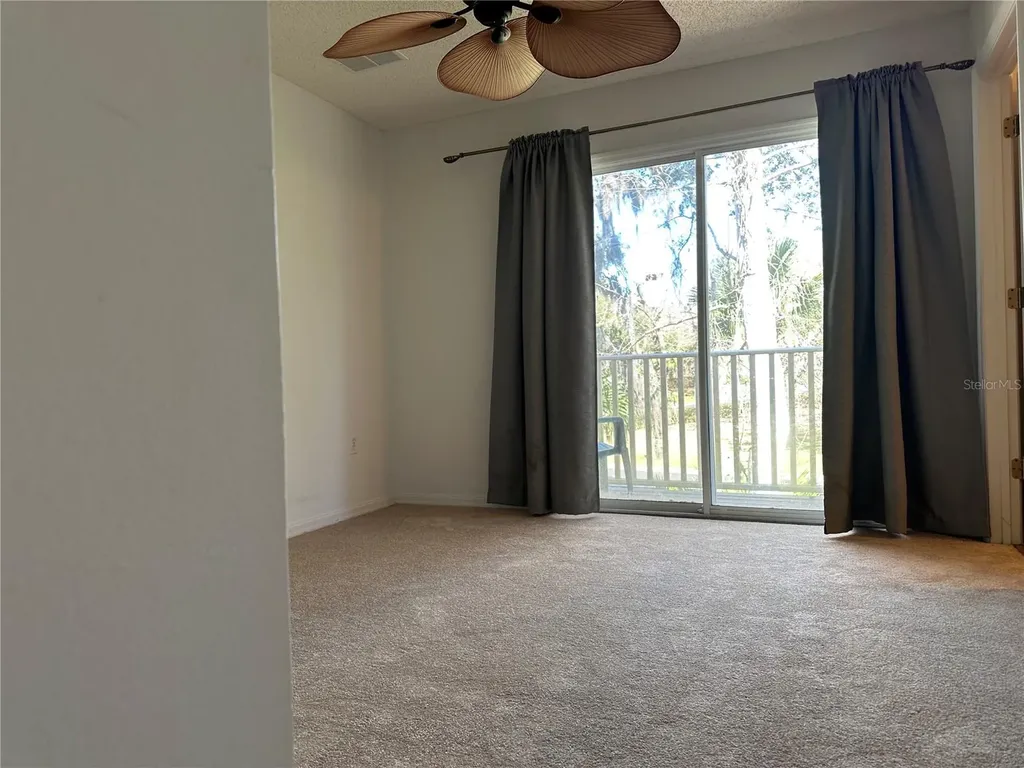 8411 Crystal Cove Loop Kissimmee FL 34747