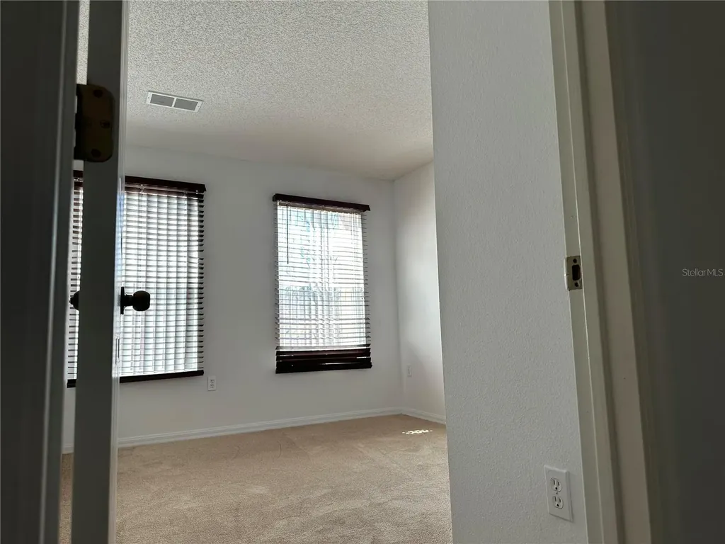 8411 Crystal Cove Loop Kissimmee FL 34747