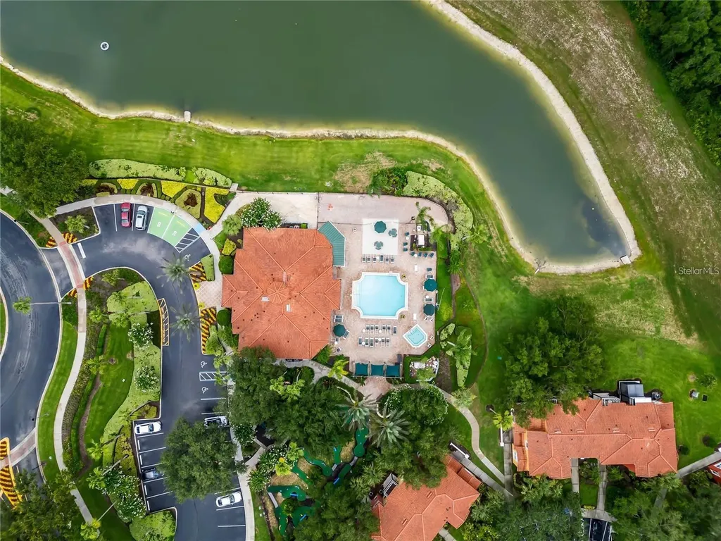 8411 Crystal Cove Loop Kissimmee FL 34747