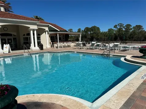 8411 Crystal Cove Loop Kissimmee FL 34747