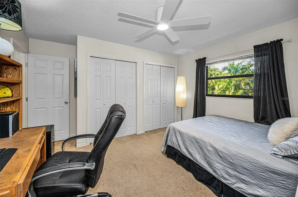 1533 Foxcroft Drive W Palm Harbor FL 34683