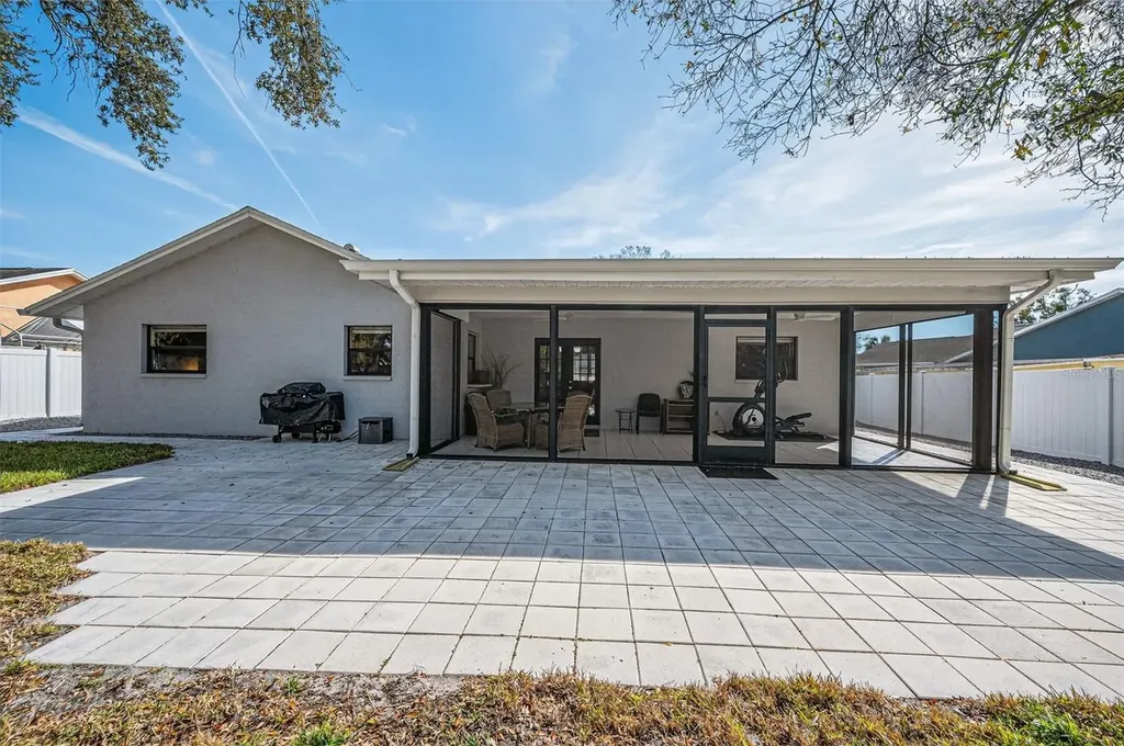 1533 Foxcroft Drive W Palm Harbor FL 34683