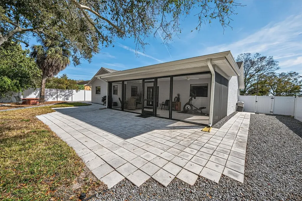 1533 Foxcroft Drive W Palm Harbor FL 34683