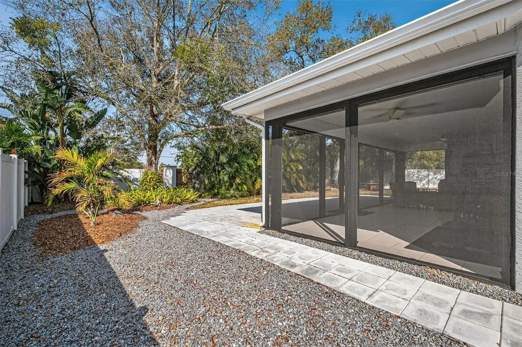 1533 Foxcroft Drive W Palm Harbor FL 34683