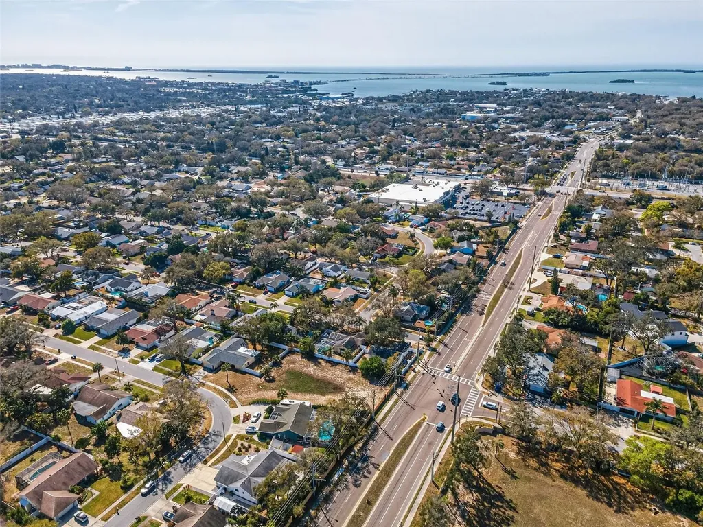1533 Foxcroft Drive W Palm Harbor FL 34683