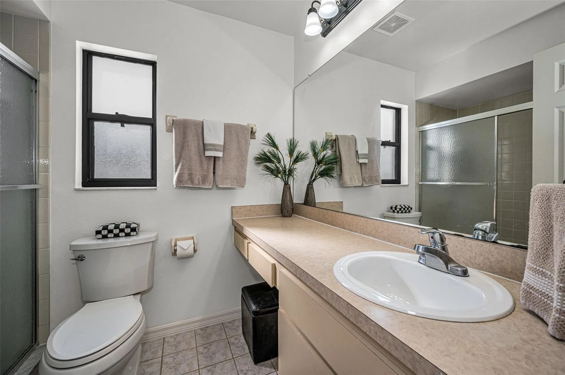 1533 Foxcroft Drive W Palm Harbor FL 34683