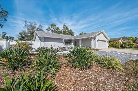 1533 Foxcroft Drive W Palm Harbor FL 34683