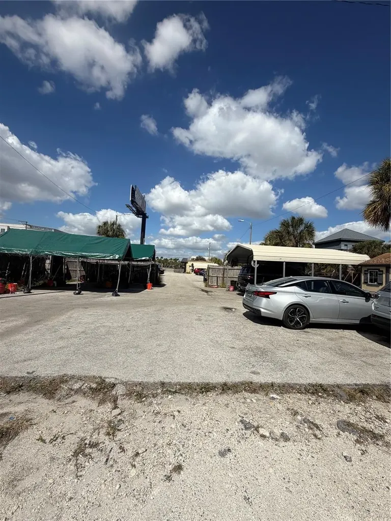 4622 W Spruce Street Tampa FL 33607