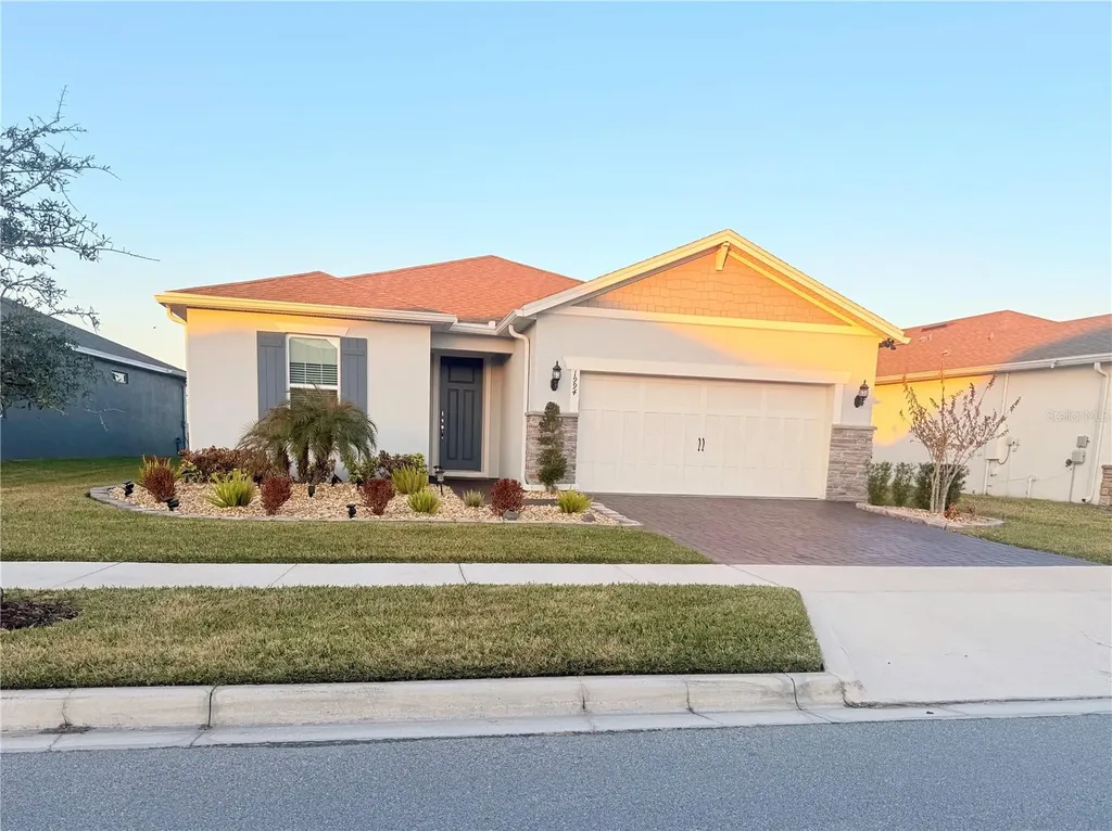 1994 Spring Shower Circle Kissimmee FL 34744