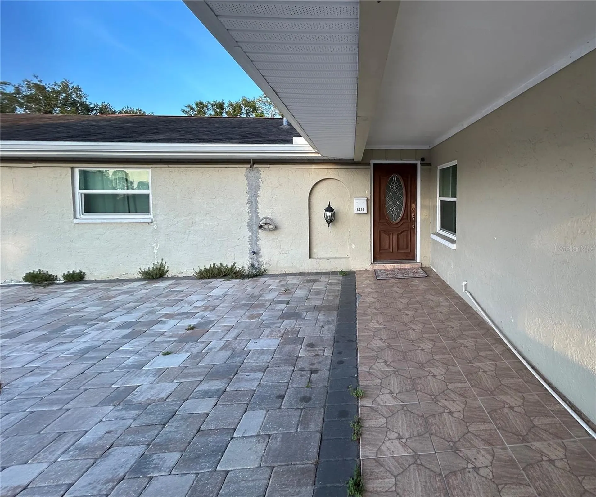 6711 Webb Road Tampa FL 33615