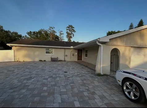 6711 Webb Road Tampa FL 33615