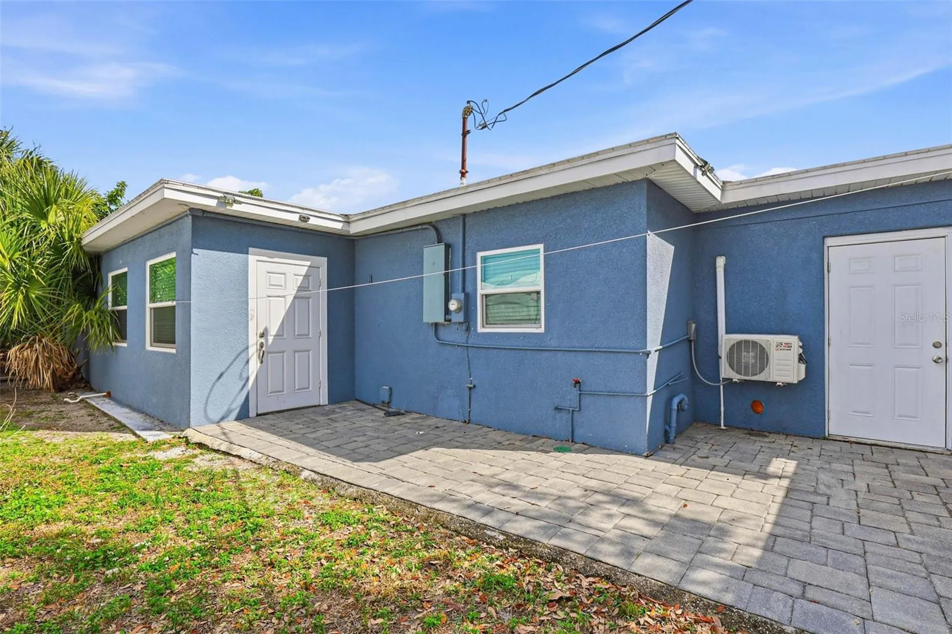 2521 W Crest Avenue Tampa FL 33614