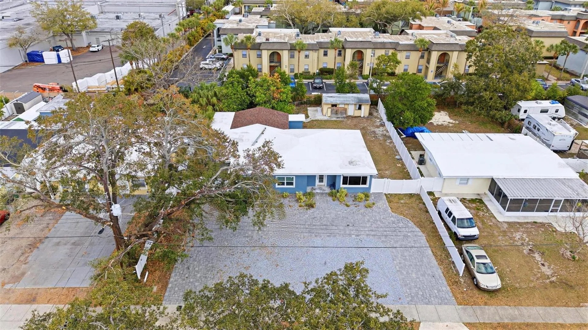 2521 W Crest Avenue Tampa FL 33614