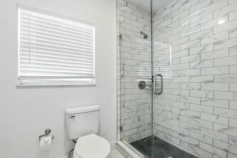 2521 W Crest Avenue Tampa FL 33614