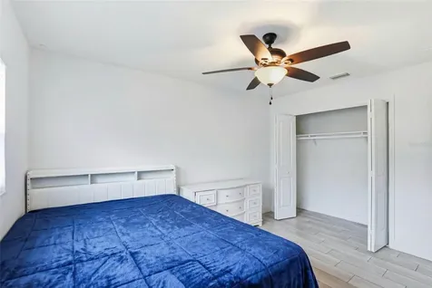 2521 W Crest Avenue Tampa FL 33614