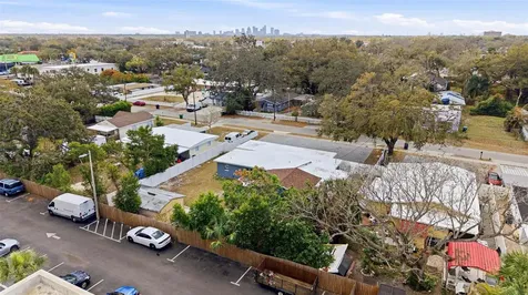 2521 W Crest Avenue Tampa FL 33614