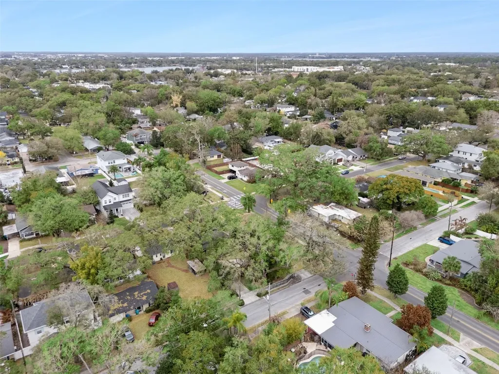 2516 Helen Avenue Orlando FL 32804