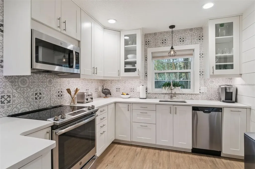 2516 Helen Avenue Orlando FL 32804