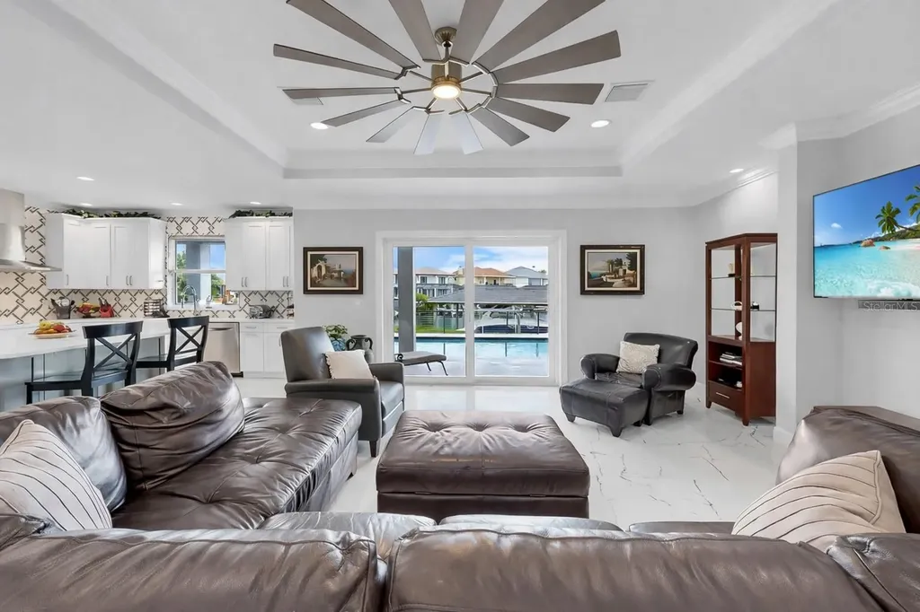 901 Capriccio Lane Apollo Beach FL 33572