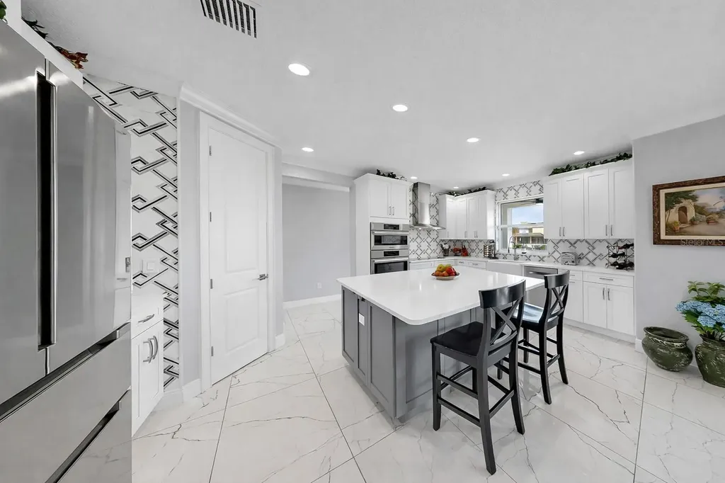 901 Capriccio Lane Apollo Beach FL 33572
