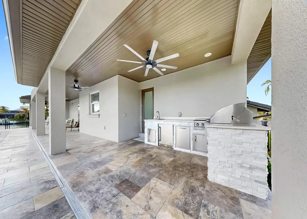 901 Capriccio Lane Apollo Beach FL 33572