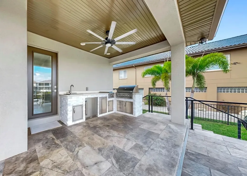 901 Capriccio Lane Apollo Beach FL 33572