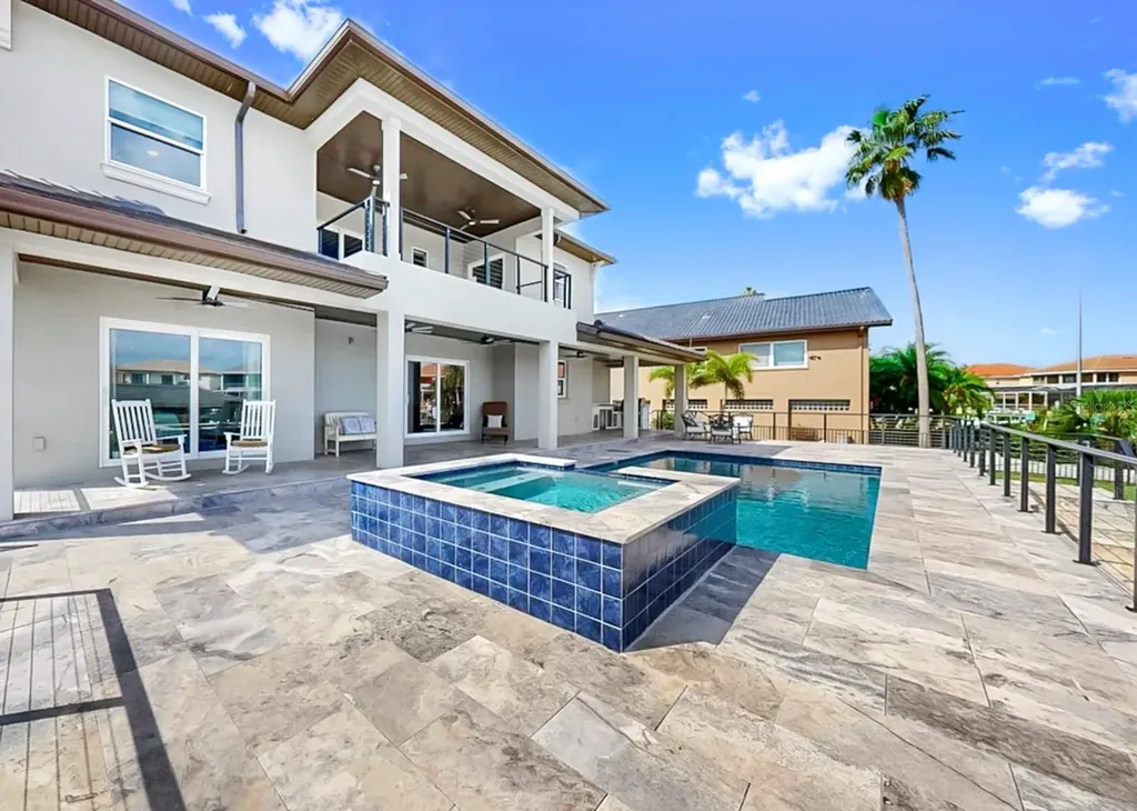 901 Capriccio Lane Apollo Beach FL 33572