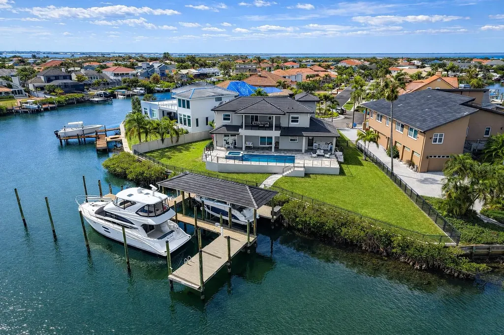 901 Capriccio Lane Apollo Beach FL 33572