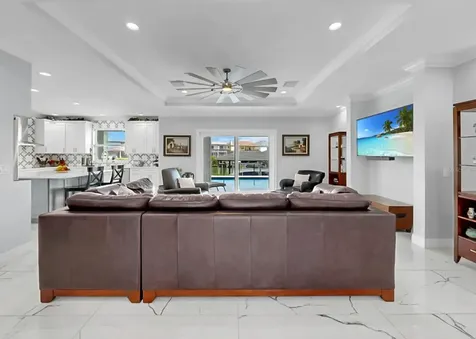 901 Capriccio Lane Apollo Beach FL 33572