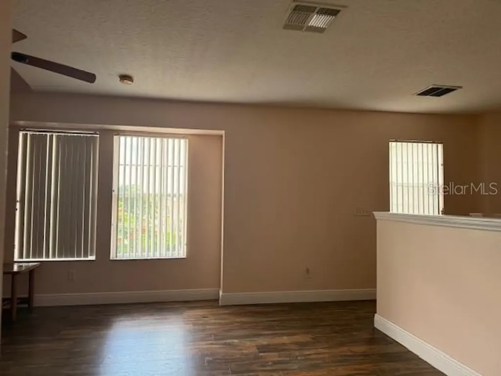 7430 Bear Claw Run Orlando FL 32825