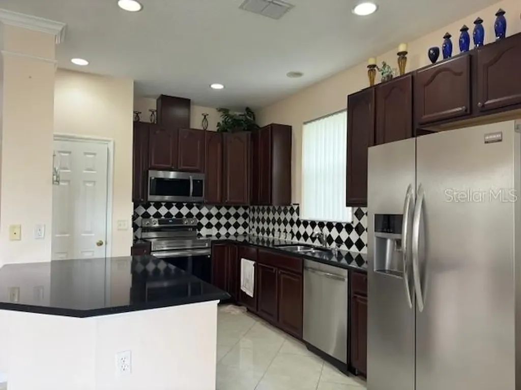 7430 Bear Claw Run Orlando FL 32825
