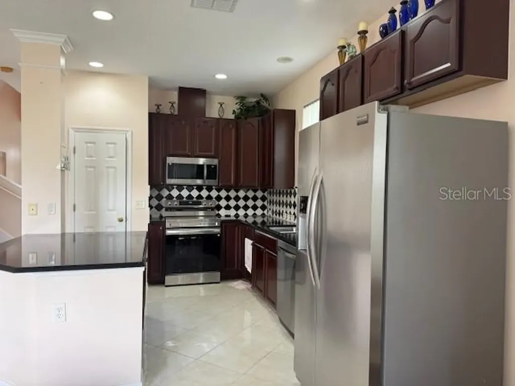 7430 Bear Claw Run Orlando FL 32825