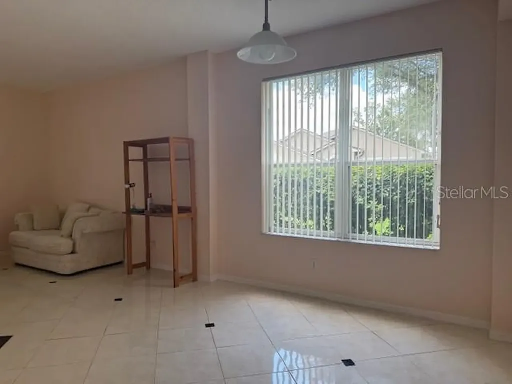 7430 Bear Claw Run Orlando FL 32825