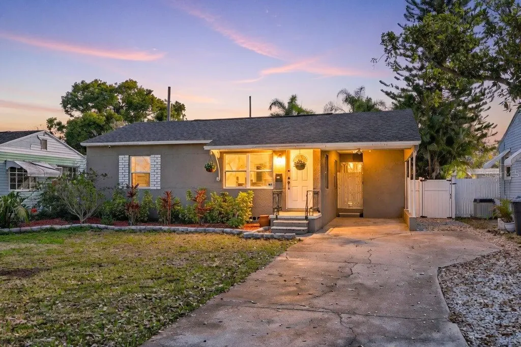 3911 21st Street N St Petersburg FL 33714