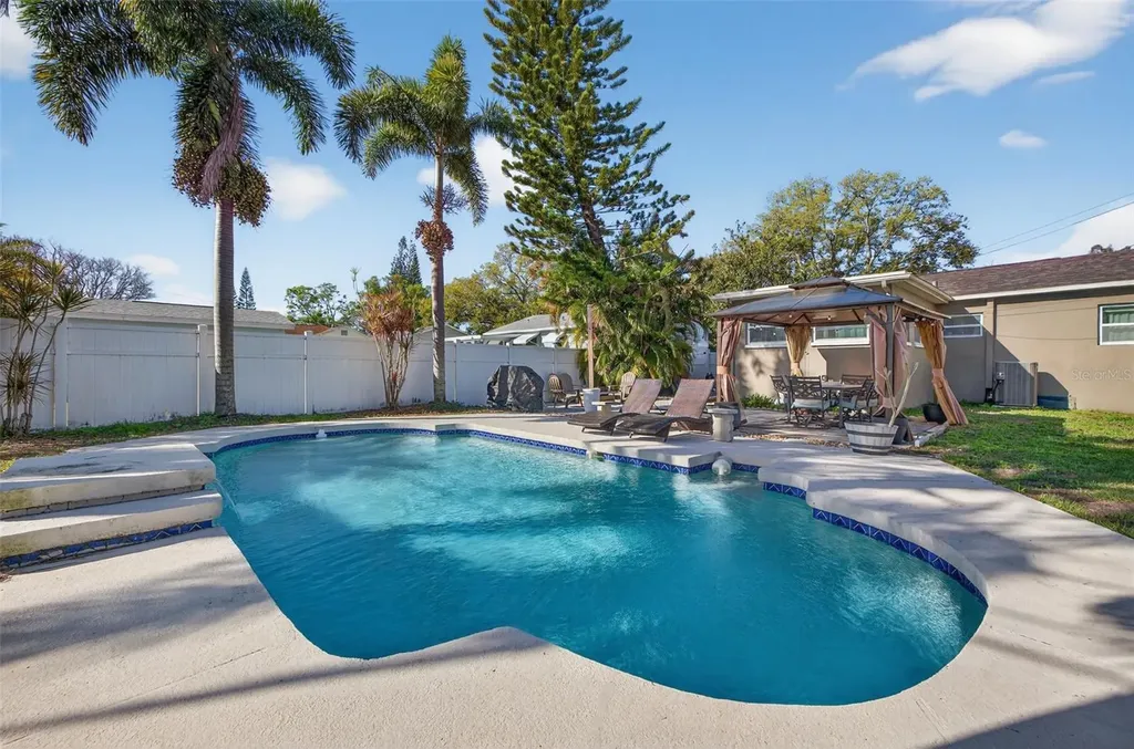 3911 21st Street N St Petersburg FL 33714