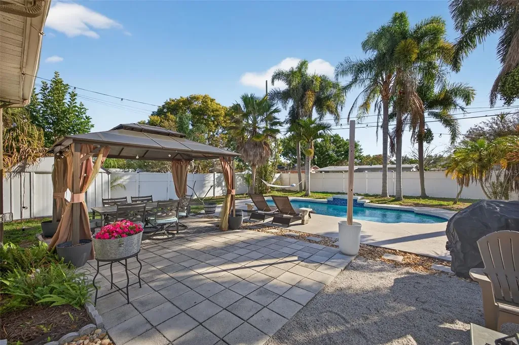 3911 21st Street N St Petersburg FL 33714