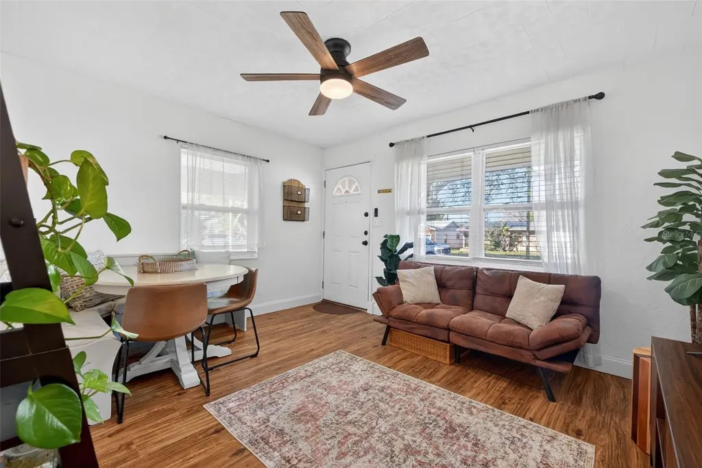 3911 21st Street N St Petersburg FL 33714
